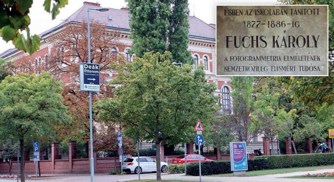 Fuchs Károly emléktáblája az egykori József Attila-iskola folyosóján