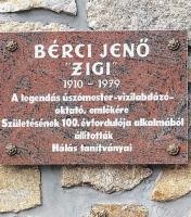 Bérci Jenő emléktáblája a Lőver strandon