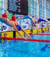 Hétszáz úszó Sopronban